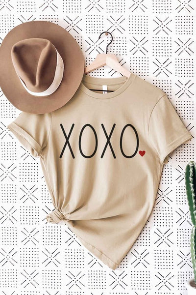 XOXO LOVE VALENTINE TEE PLUS SIZE